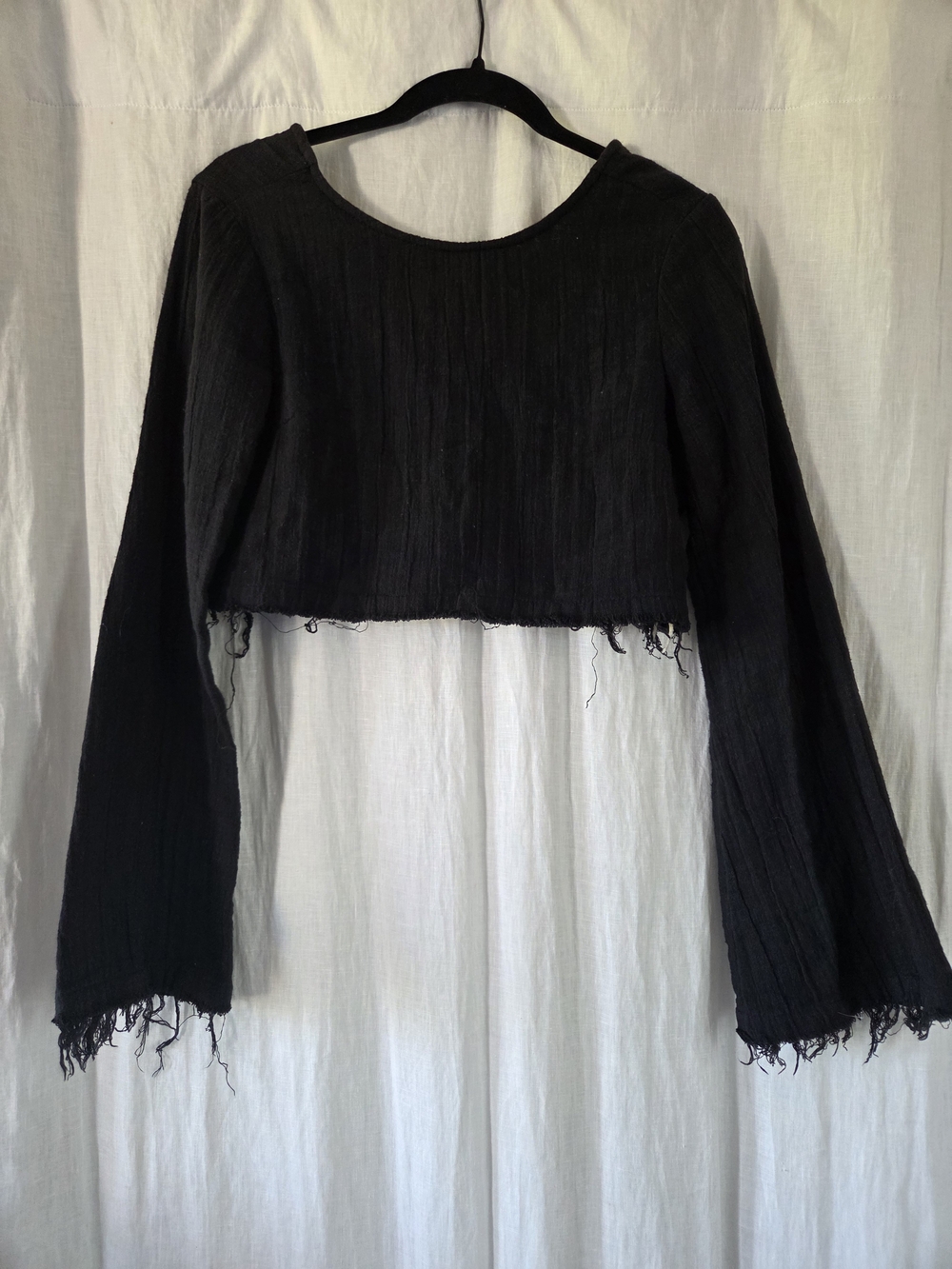 Free People | Black Raw-Edge Cropped Long-Sleeve Top